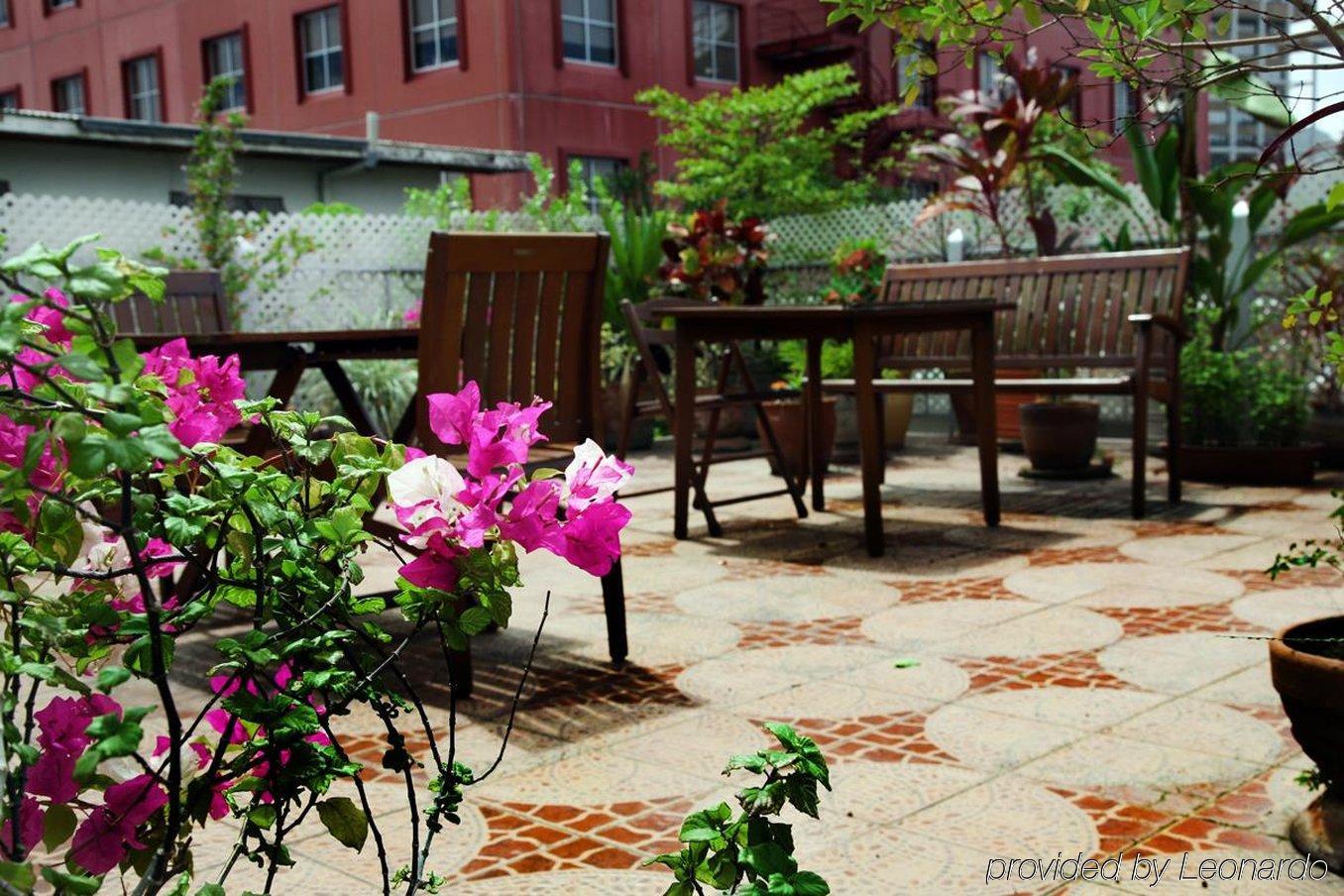 Forty Winks Inn Port of Spain Exterior photo